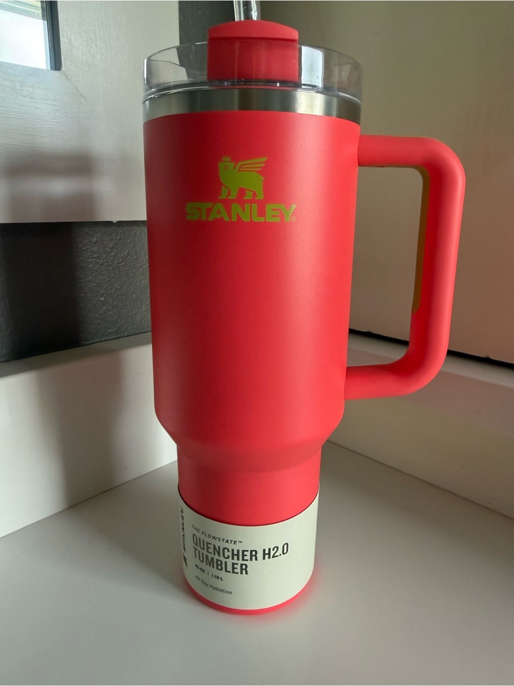 NWT New Stanley 40 oz Quencher H2.0 Tumbler